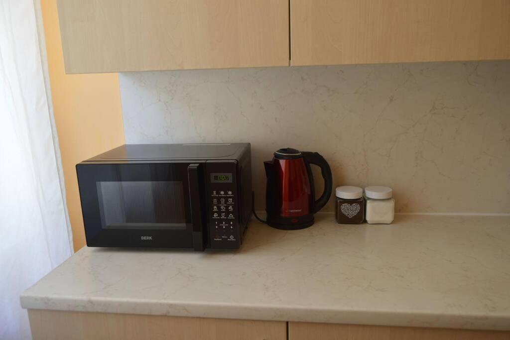 Spacious Old Town Family Peachy 2 Bedrooms Apartment, Nearby The Riga Presidential Castle Buitenkant foto