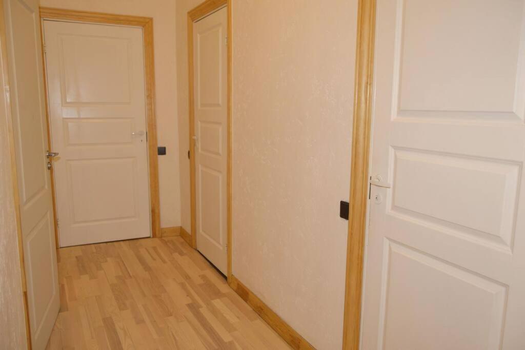 Spacious Old Town Family Peachy 2 Bedrooms Apartment, Nearby The Riga Presidential Castle Buitenkant foto