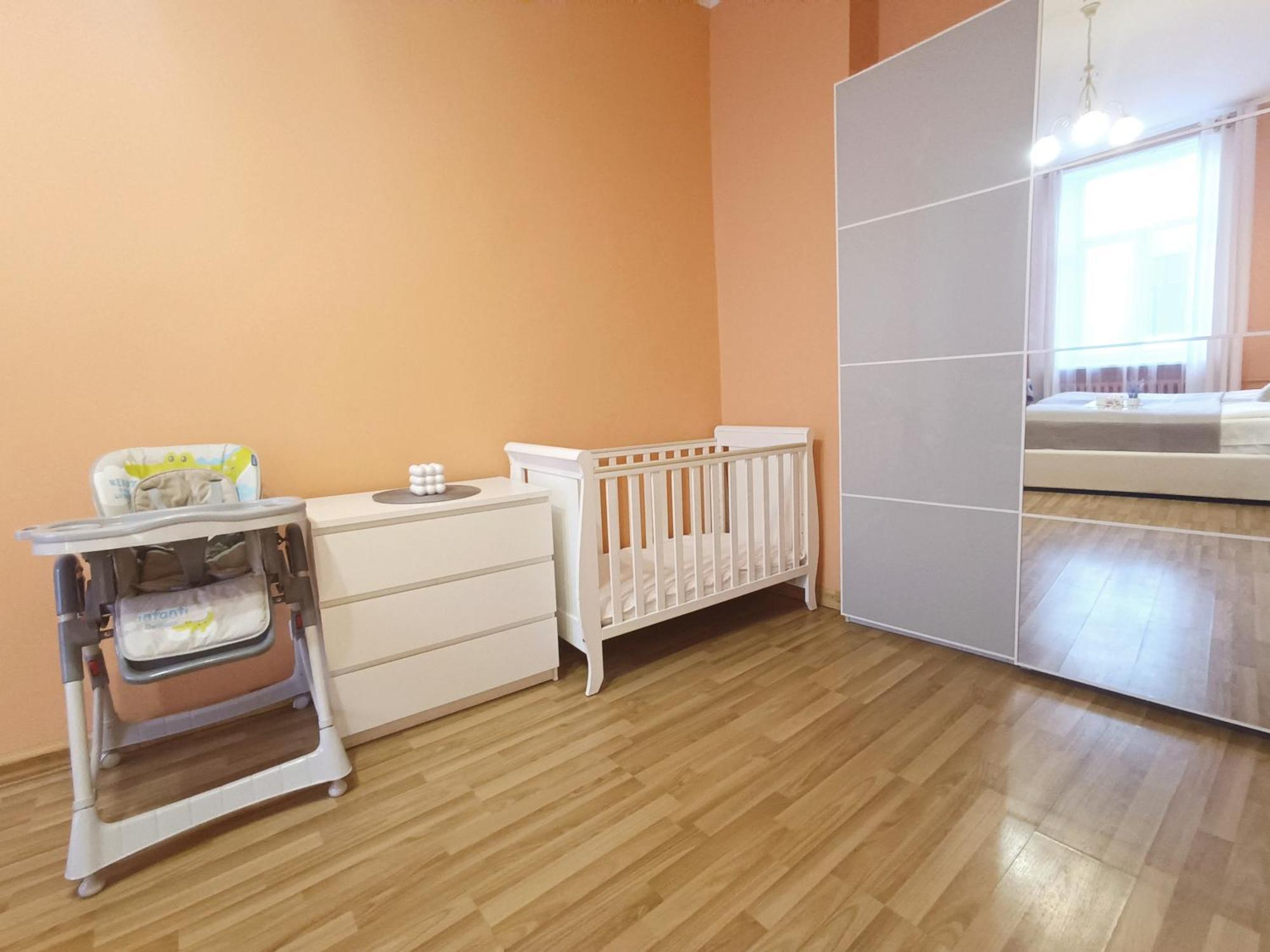 Spacious Old Town Family Peachy 2 Bedrooms Apartment, Nearby The Riga Presidential Castle Buitenkant foto