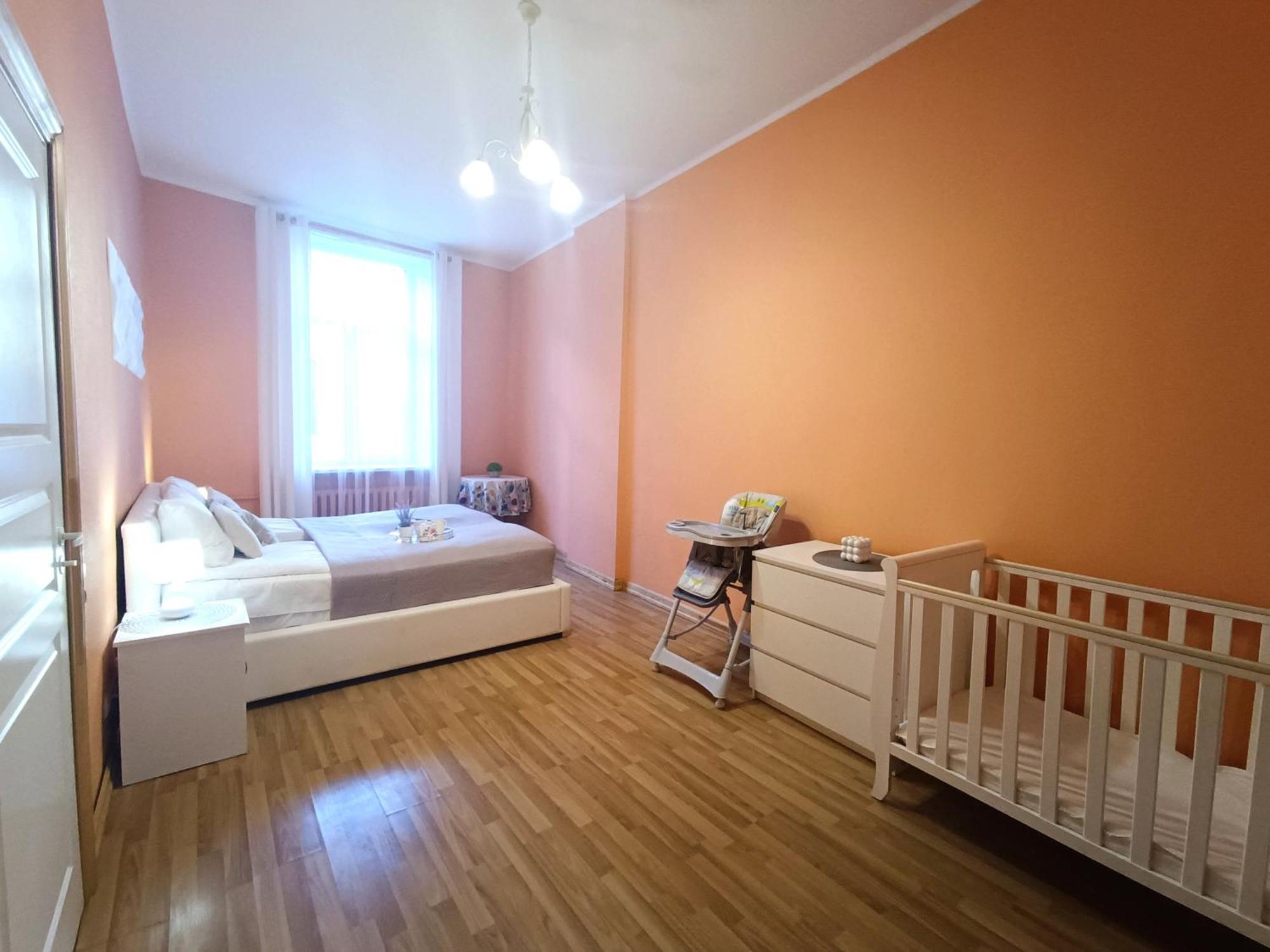 Spacious Old Town Family Peachy 2 Bedrooms Apartment, Nearby The Riga Presidential Castle Buitenkant foto