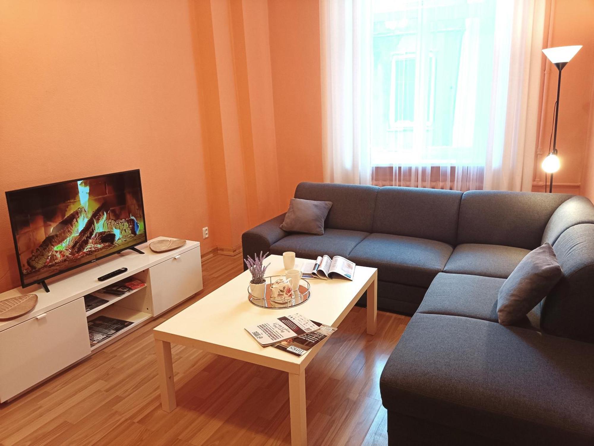 Spacious Old Town Family Peachy 2 Bedrooms Apartment, Nearby The Riga Presidential Castle Buitenkant foto